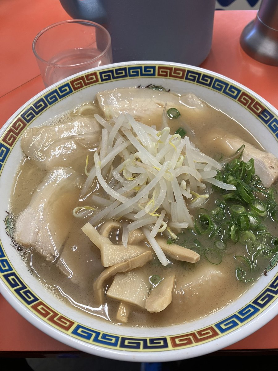 #ランニングマン
ハサウェイ見る前にランニングマンを見た。
2時間ちょっと、あっという間だった。面白かった😊ちょっと時間あるので歩いて行ける、いもお🍜に。お腹痛くならなければ良いけど😅💩