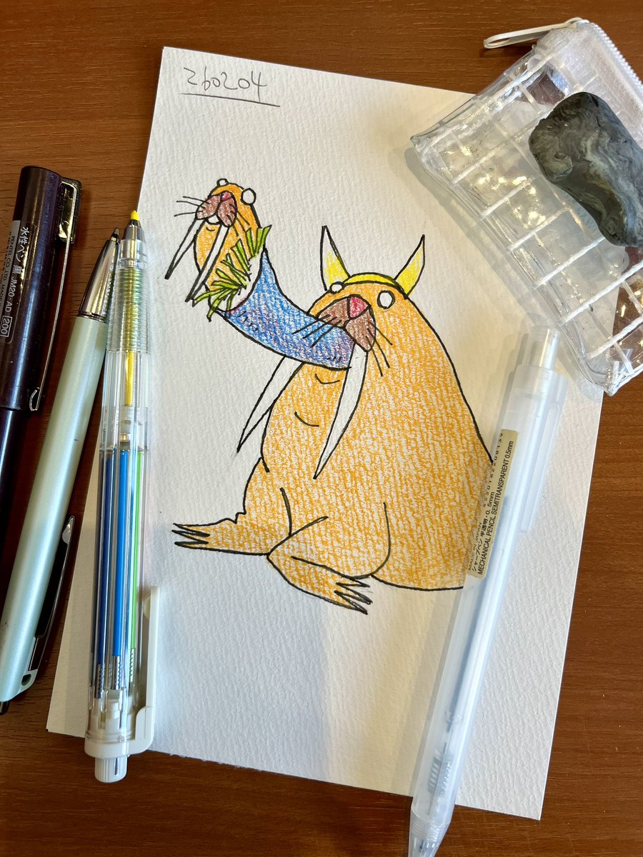 takeyou63's tweet photo. ウォルラスくん（仮称） 意味不明な恵方巻き咥えた落書き。 https://t.co/HGHYwzYvfi