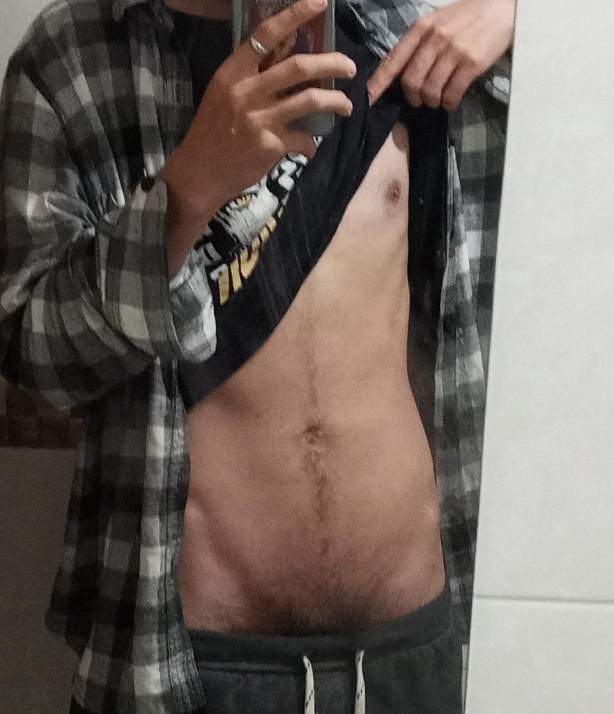 maroo_h3r's tweet photo. Bueno quien se arrodilla ??? https://t.co/NoedkSF1S7