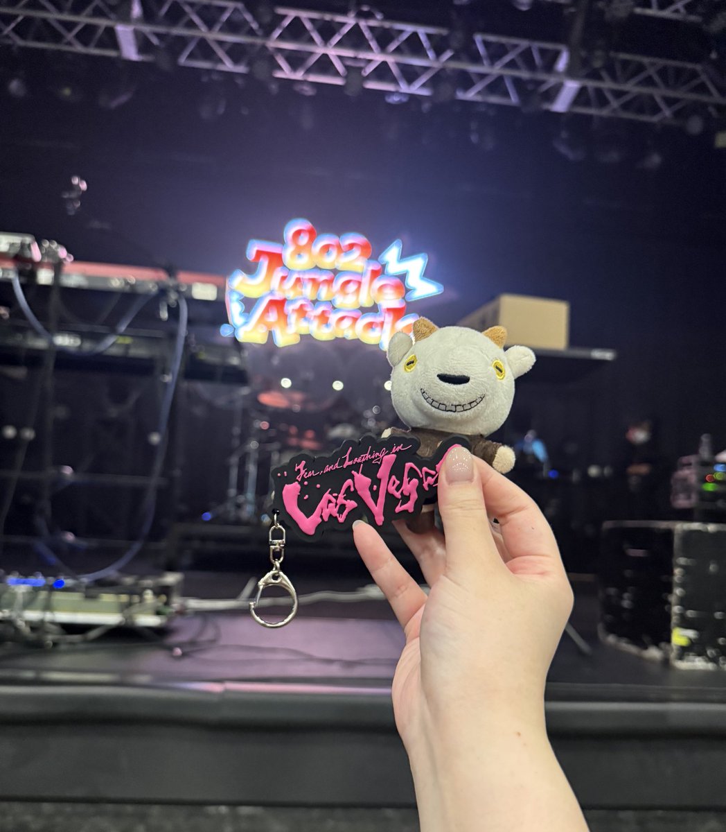 menmi10855's tweet photo. 念願のスリーマン😻大好きなアーティストしかいないの初めて〜!!どのアーティストも激近で見れて幸せだった。企画してくれた運営もありがとう、こんなに楽しいライブ久々だった。
ウホ
#ジャンアタ
#JungleAttack https://t.co/SaBzKTI69f