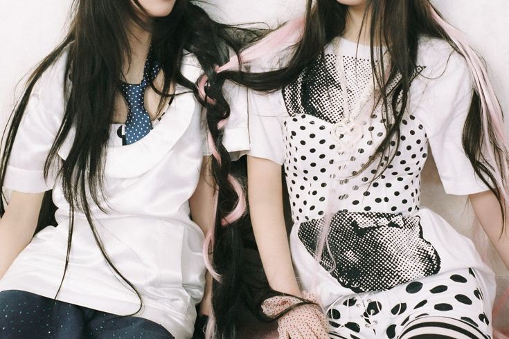 ㅤㅤㅤ𐔌   .  ⋮  100 #robux giveaway   .ᐟ  ֹ   ₊ ꒱
ㅤ ㅤㅤㅤㅤㅤ2 winners 𐔌˙. 50 each

— seguirnos con notis 🔔
— fav y rt !!