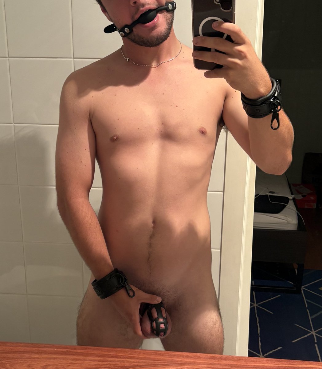 Ball gagged, restrains on and cock in cage full on emasculation, now just need a real mans cock in my ass while I drool on myself   🤤😈🔒 #gag #restrained #submissive #chastity 

<a href="/rugbyunion8/">N Aguirre🇦🇷14K+🇪🇸 Keyholder🔑😈</a> 
<a href="/GayChastityRTs/">Gay Chastity Retweets -74K</a>
<a href="/MCCageRT1/">MaleChastityCageRT - 11K</a>
<a href="/lockedguys/">Submissive Top</a>
<a href="/TeamLockedMen/">#TeamLocked</a> 
<a href="/ChastityVillage/">Chastity Village (17.3k)</a> 
<a href="/goodboyrt1/">Good Boy RT‘s</a>