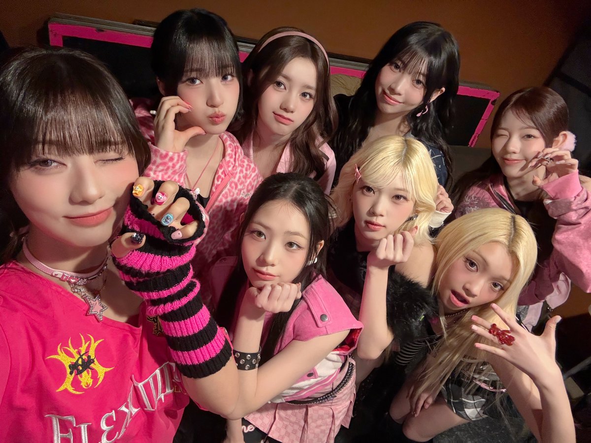 UNIS_offcl's tweet image. [📸] 260203 2026 UNIS 1ST TOUR : Ever Last in Charlotte 완료🖤

엡떠들과 하나가 되어 즐긴 꿈만 같던 시간💭 덕분에 오늘도 행복 가득 충전 완료⌁❤︎⌁

#UNIS #유니스