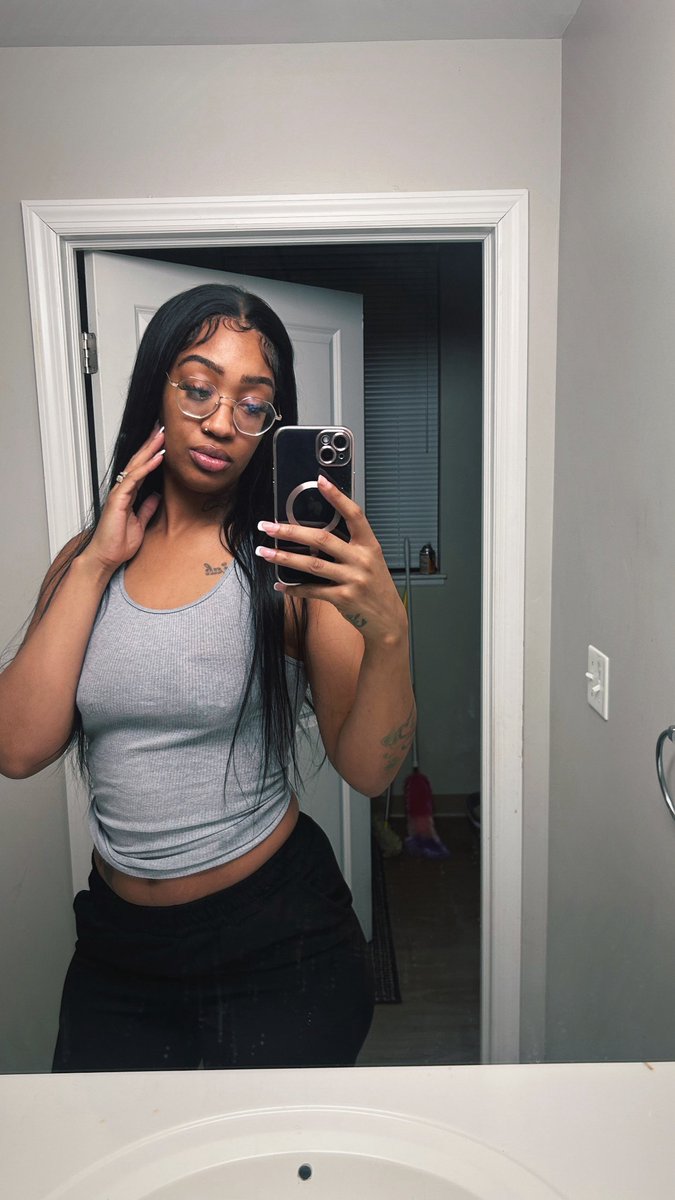 Stacey Lynn 🍑 tweet media