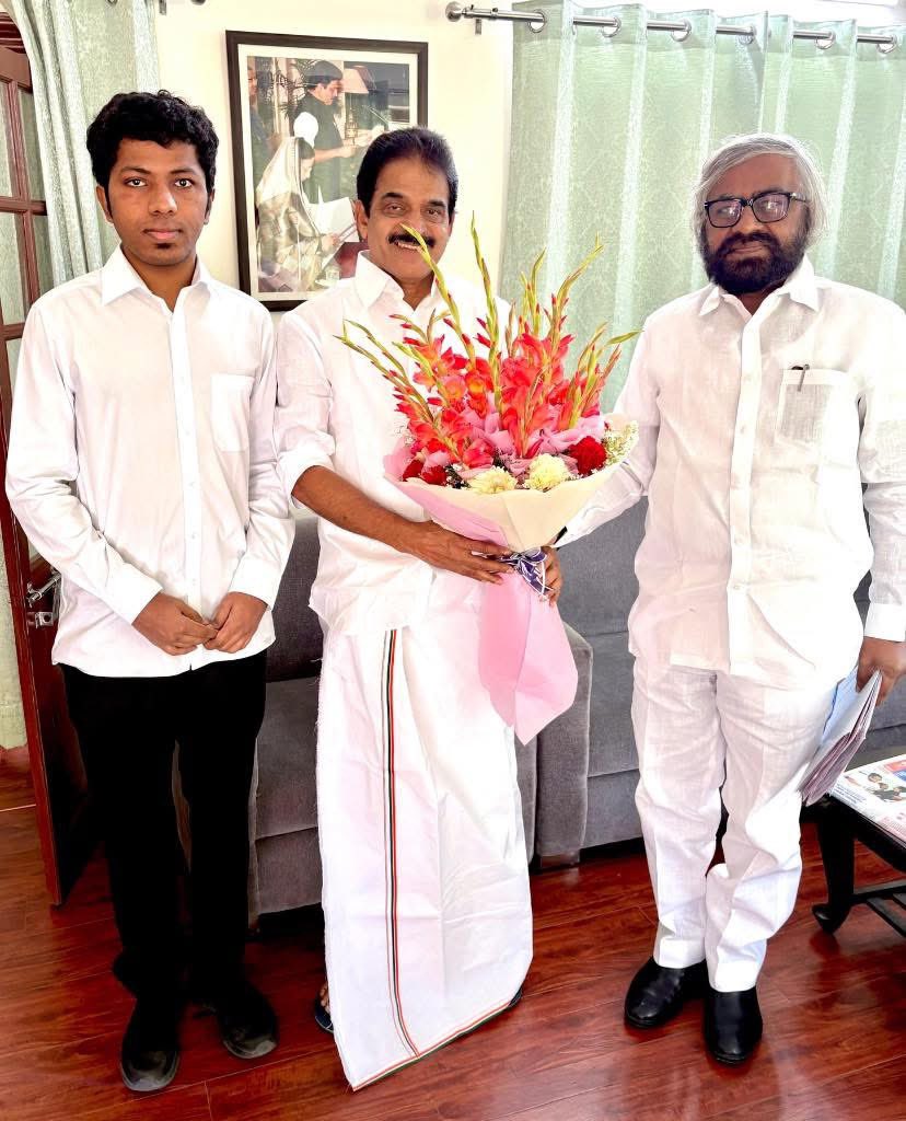 eshwar_khandre's tweet photo. Warm birthday greetings to @kcvenugopalmp ji, AICC National General Secretary (Organisation).

Your dedicated leadership and commitment to strengthening the Congress organization inspire us all.

Wishing you good health, happiness, and many more years of service.
@INCIndia https://t.co/EsQrmr34Q8