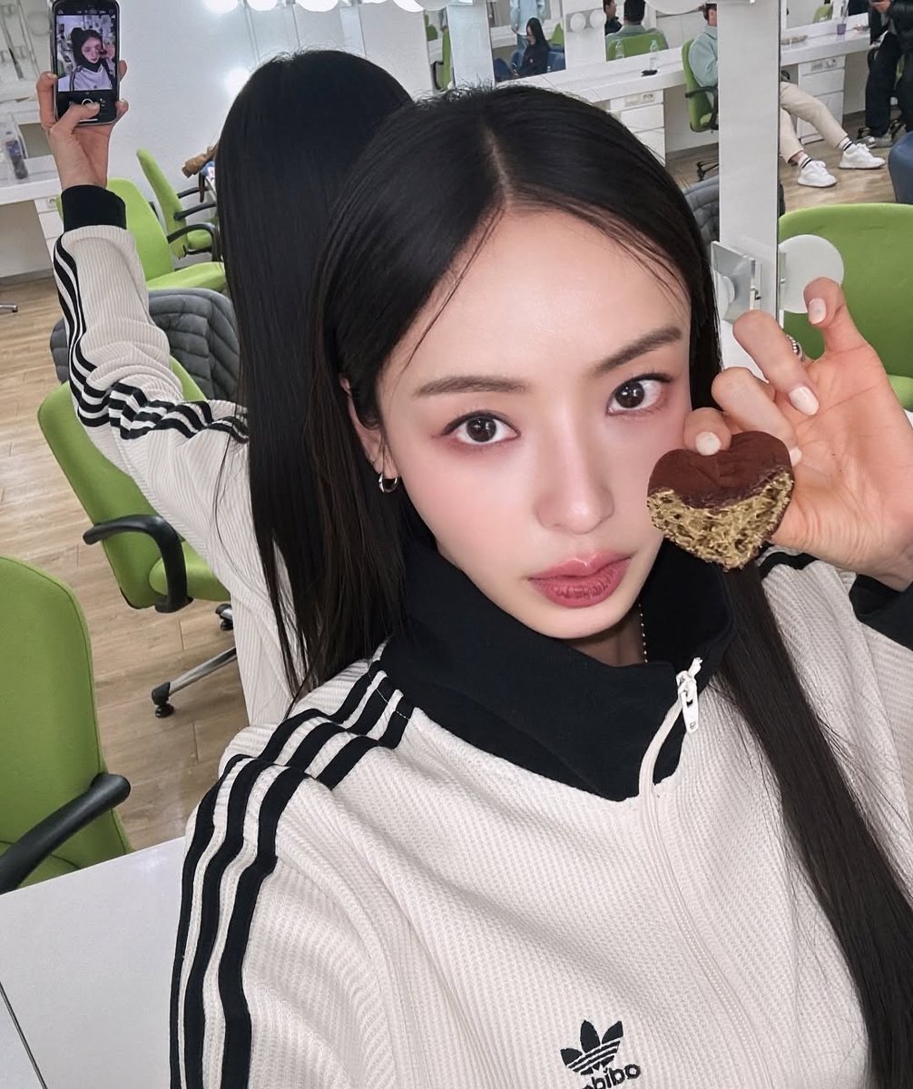 PAAASSS0315's tweet photo. 260204 #이다희 인스타그램 💕 https://t.co/fJuCQ5N411