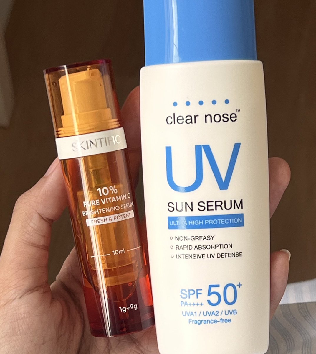 แนะนำทริคง่ายๆ จากเภสัชเกาใช้แค่ 2 ตัวตอนเช้า หน้าขาว ไม่หมองจากแดด vitc+กันแดด = เห็นผล x2 ใช้ทุกวันผิวโกลว์เล่นแสง ขาวขึ้นแน่นอนค่ะ ใครกลัวผิวไม่ชุ่มชื้นพอใช้มอยส์เพิ่มก็ได้