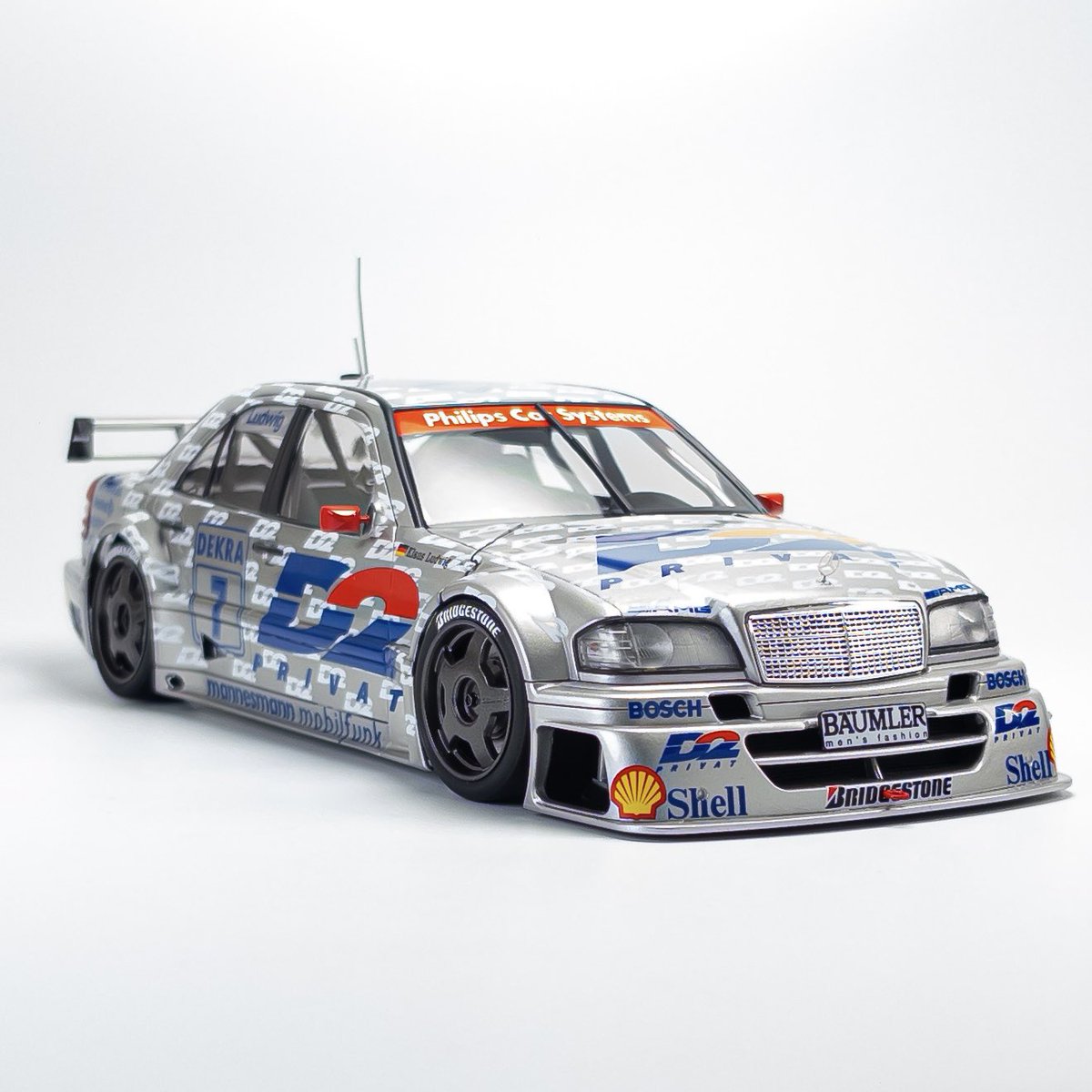 タミヤ AMG メルセデス Cクラス DTM 1994チャンピオン 完成しました