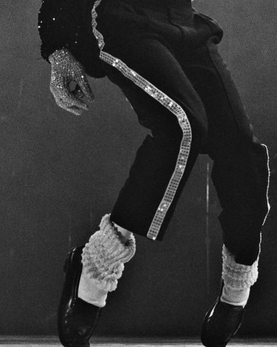 East’on (@eastonmargiella) on Twitter photo 