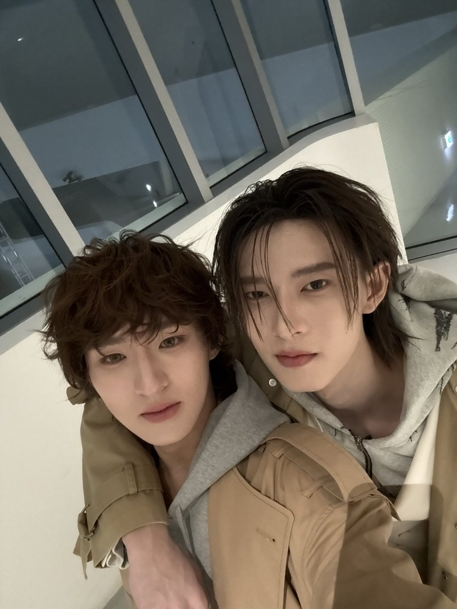 ทุกที่ที่ไม่ใช่มหาลัย

THOMASKONG IN SFW26FW
#MMAMXTHOMASKONG 
#SeoulFashionWeek