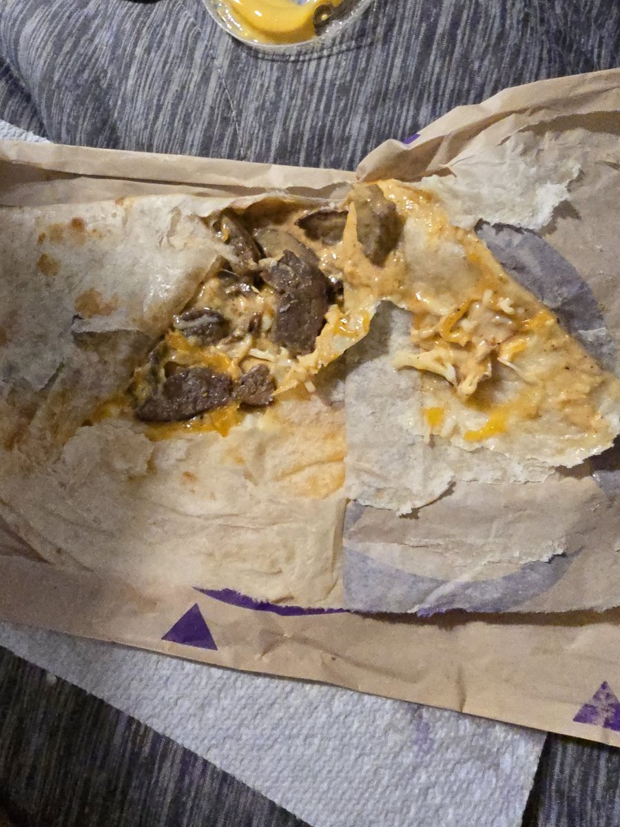 Ffjman81's tweet photo. @tacobell it sticks to the bag all the time... https://t.co/SwG0lKR22X