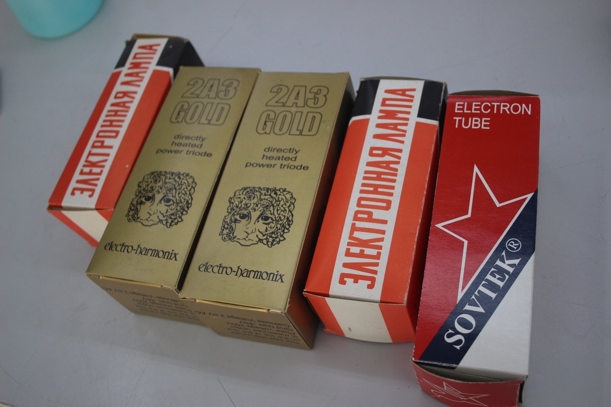 真空管お売り頂きましたー！ ただ日本ではあまり出回っていない物
