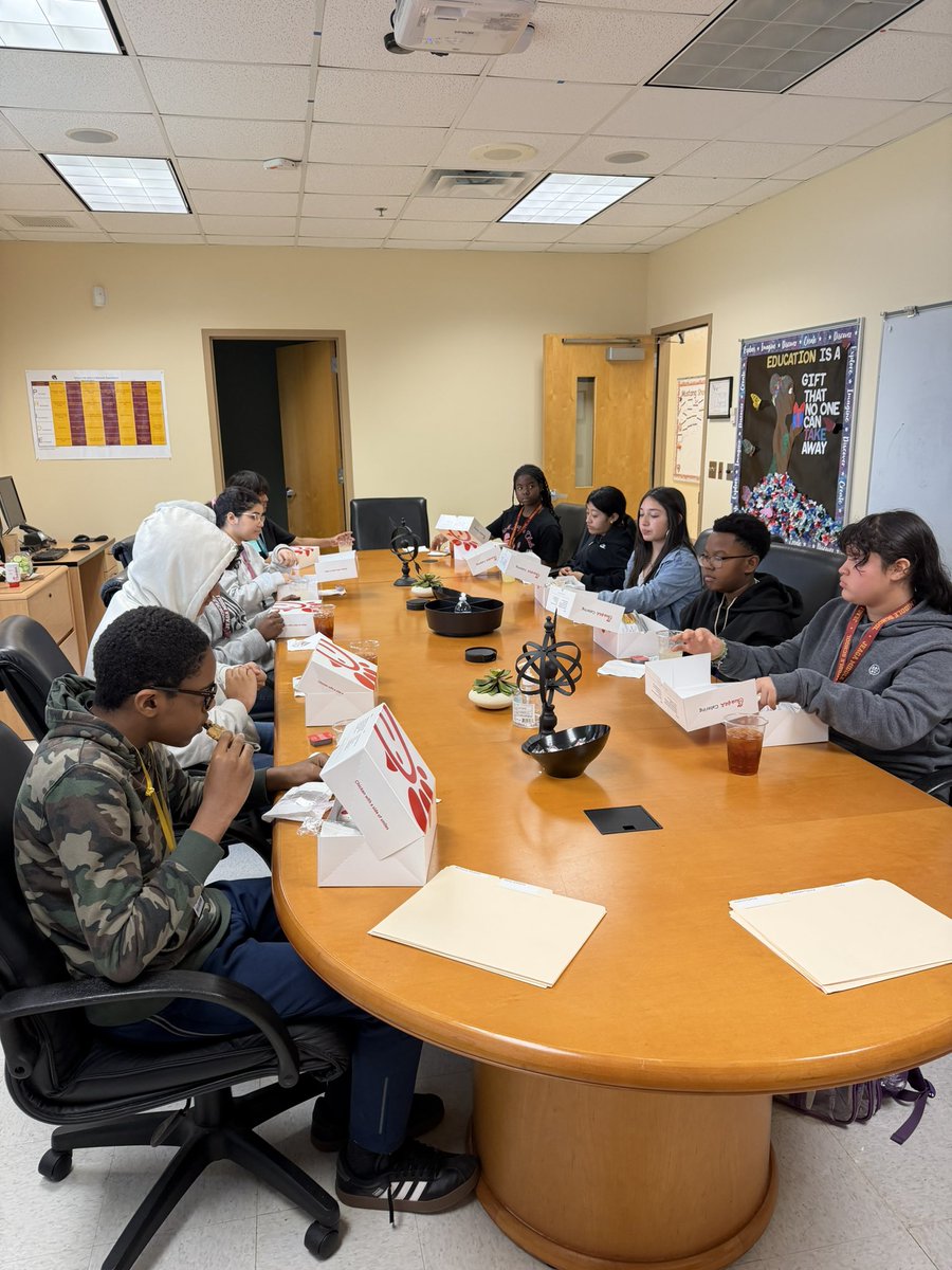 SchoolCounseling_Jeaga Middle tweet media