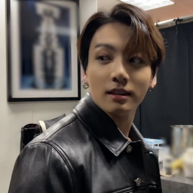 #ArmySelcaDay because we’re so fucking back. #leatherjackettwins