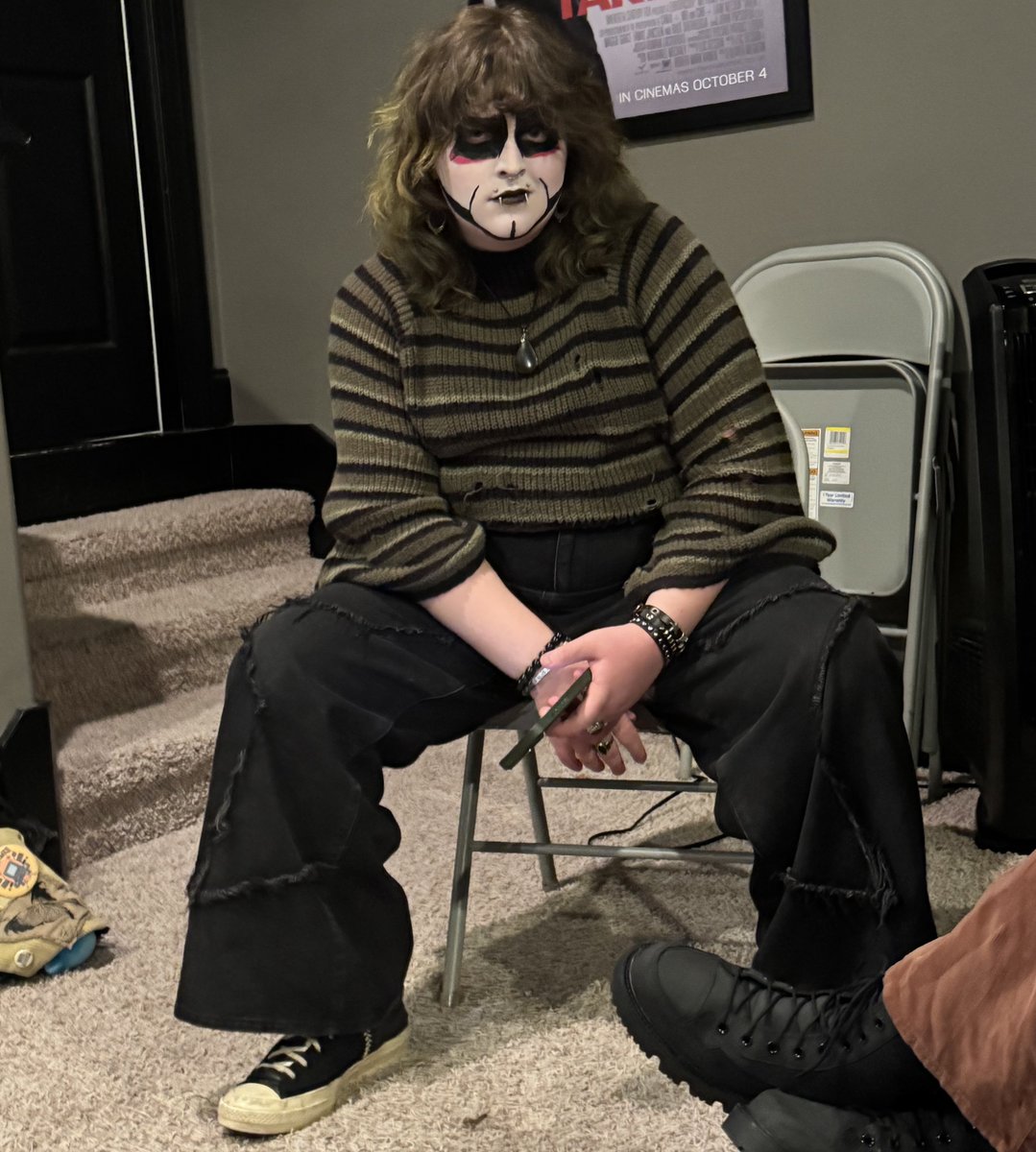 aumuttno tweet media