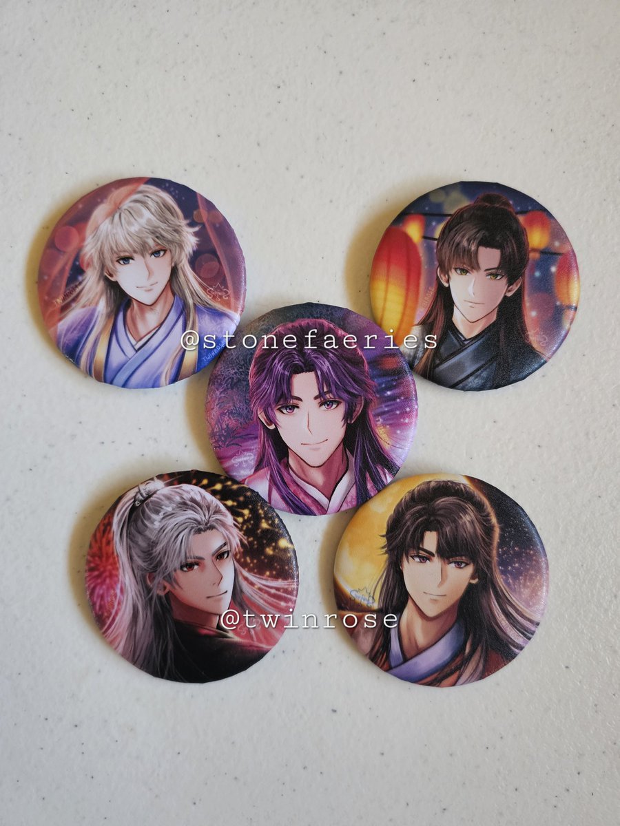 Woah the artworks I drew last year for a CSE event kinda foreshadowed this current love and deepspace banner :o and I love it! 💕