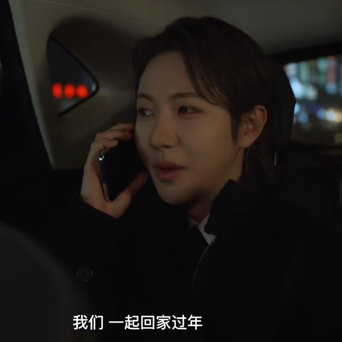 หลานม่าเก่งอ่าาาาๆๆๆๆ คนพี่เป็นดาราชื่อดัง คนน้องเป้นประธานค่าย เริ่ดๆๆๆๆ 🥰🥰🥰 เห้อออ อยากเป้นอาม่าว่ะะะ