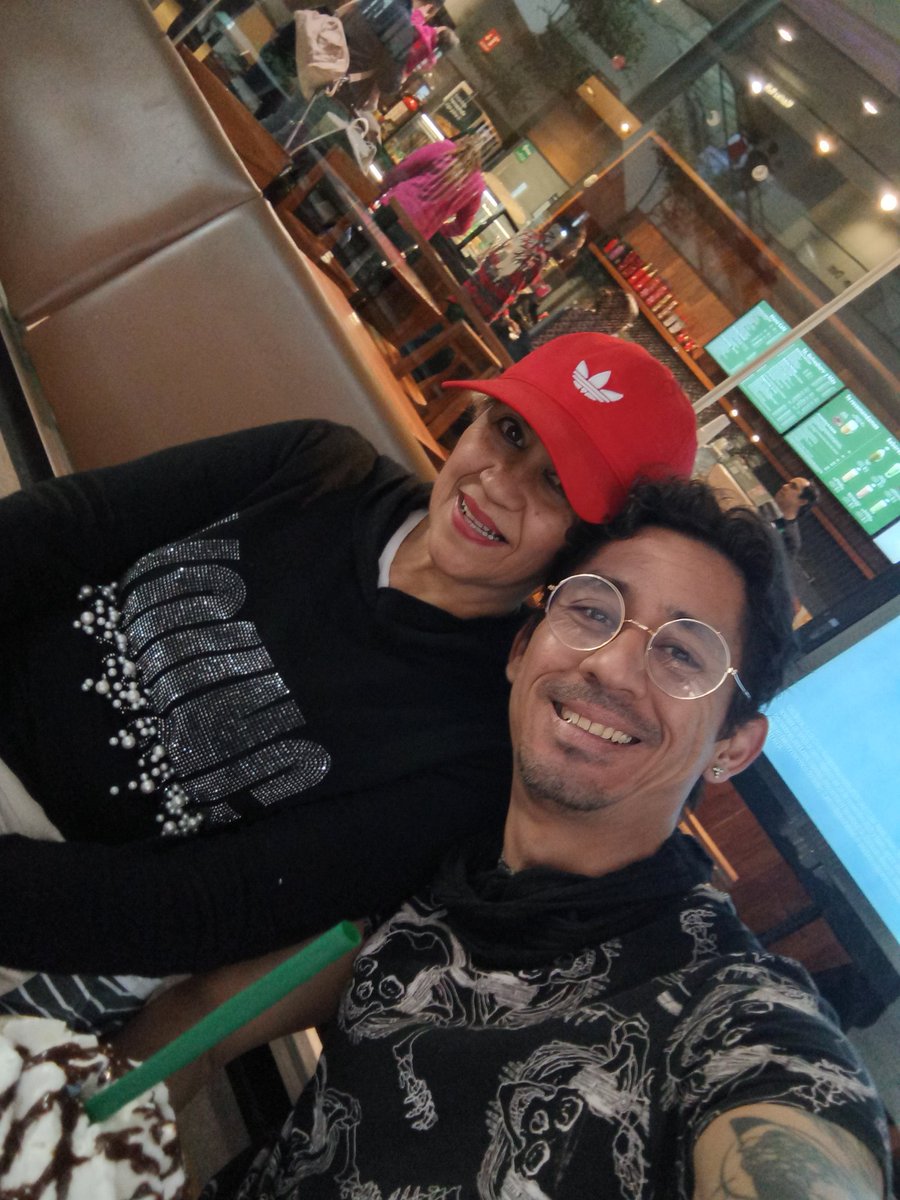 rulybe's tweet photo. Con mi madre. Me encanta verte feliz 🤩😘😘😘 https://t.co/erkWgiNAk8