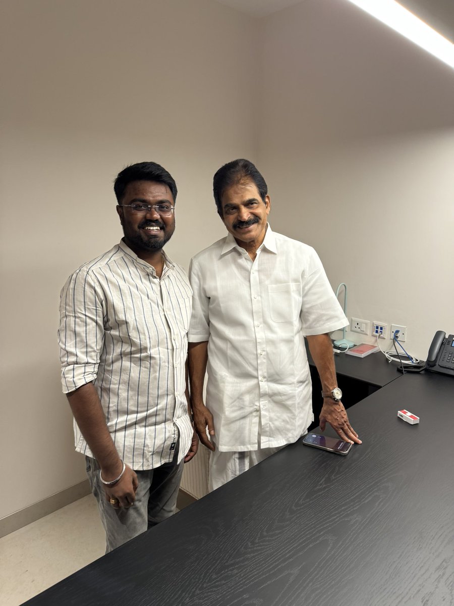 JBAbijith's tweet photo. அக���ல இந்திய காங்கிரஸ் கமிட்டியின் மதிப்பிற்கும் மரியாதைக்கும் உரிய பொதுச் செயலாளரும், தலைசிறந்த தலைவருமான திரு. K.C. வேணுகோபால் அவர்களுக்கு மனமார்ந்த இனிய பிறந்தநாள் நல்வாழ்த்துக்கள். @kcvenugopalmp https://t.co/jr6sViq9ql