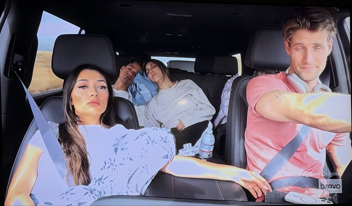 noTORAious reality fan tweet media