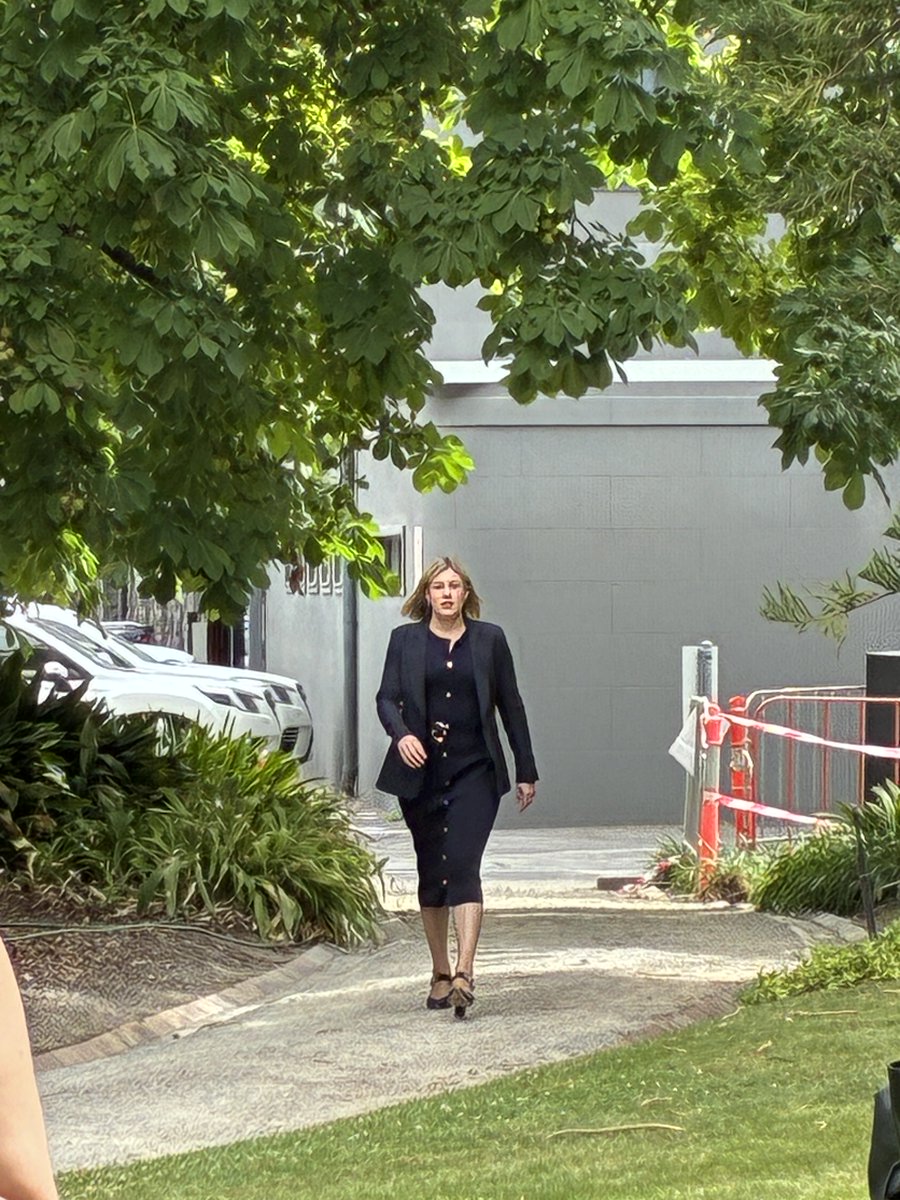 Heidi Murphy tweet media