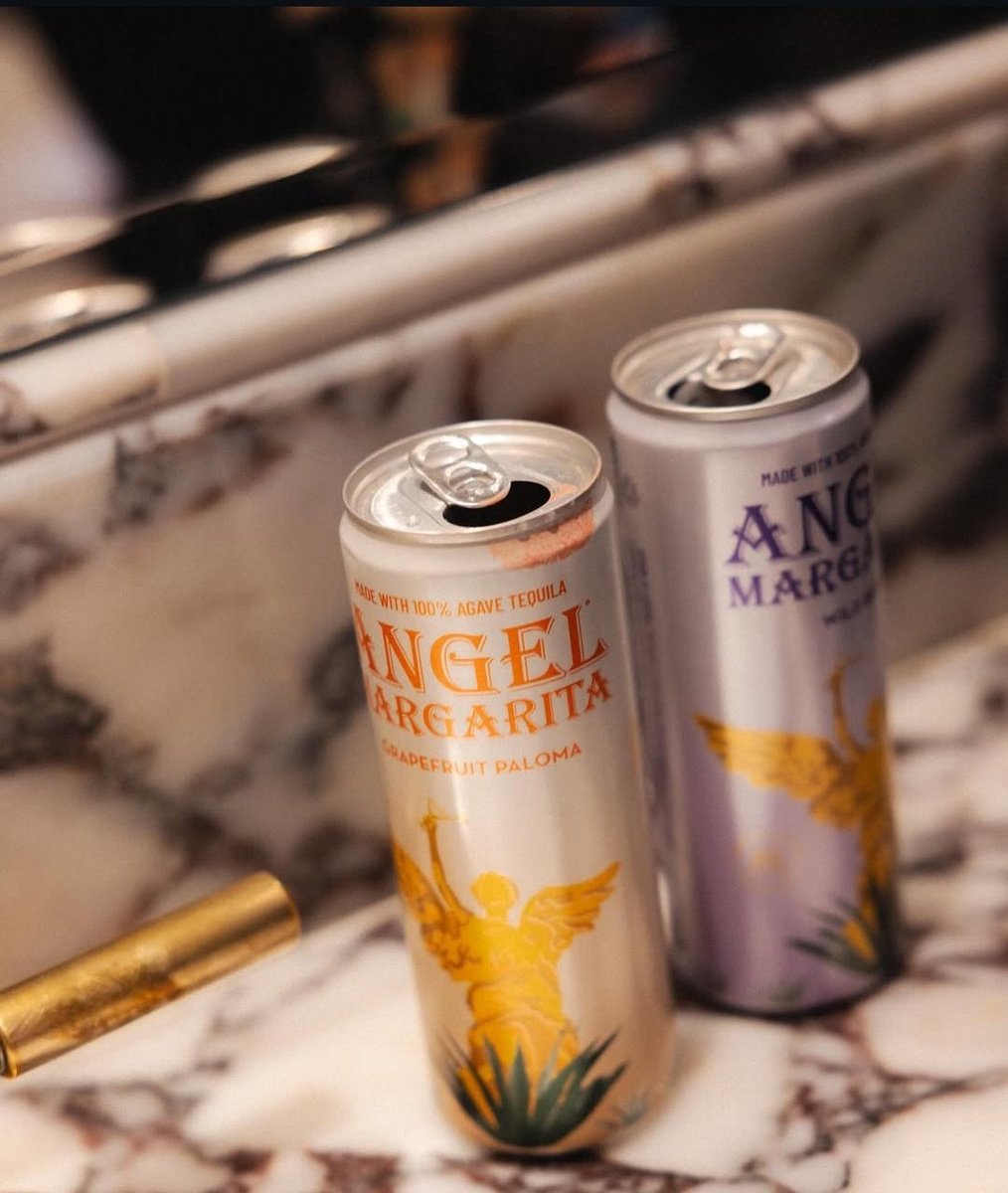 Made with 100 % agave tequila🍸 › 
<a href="/RPAMargarita/">Angel Margarita ᴿᴾ</a> › #RPAngelMargarita

⠀⠀⠀ ⠀ GRWM, Angel edition.💄🍹