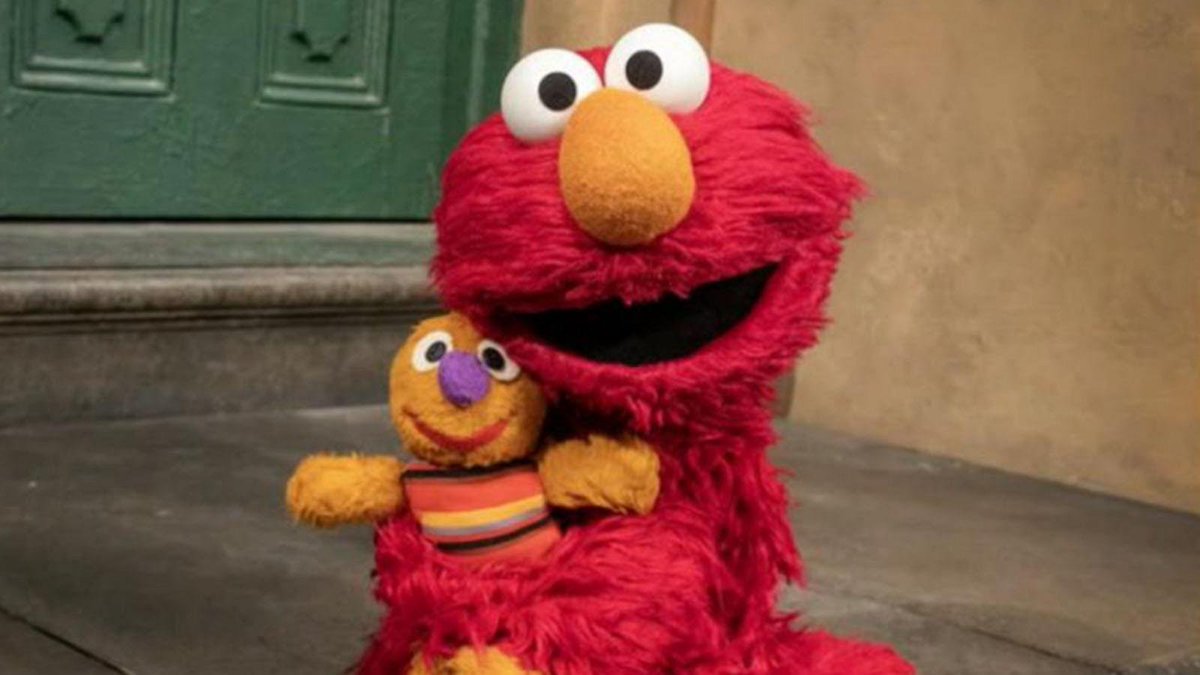 Trijosh1's tweet photo. HAPPY 3RD 1/2 BIRTHDAY ELMO! 🎂🎂🎂

@sesamestreet #SesameStreet #Elmo #HappyBirthday #Birthday #HappyBirthdayElmo #KevinClash #RyanDillon #HappyThridInAHalfBirthday #HappyThridInAHalfBirthdayElmo #RichardHunt https://t.co/1eQp4N7ZPx