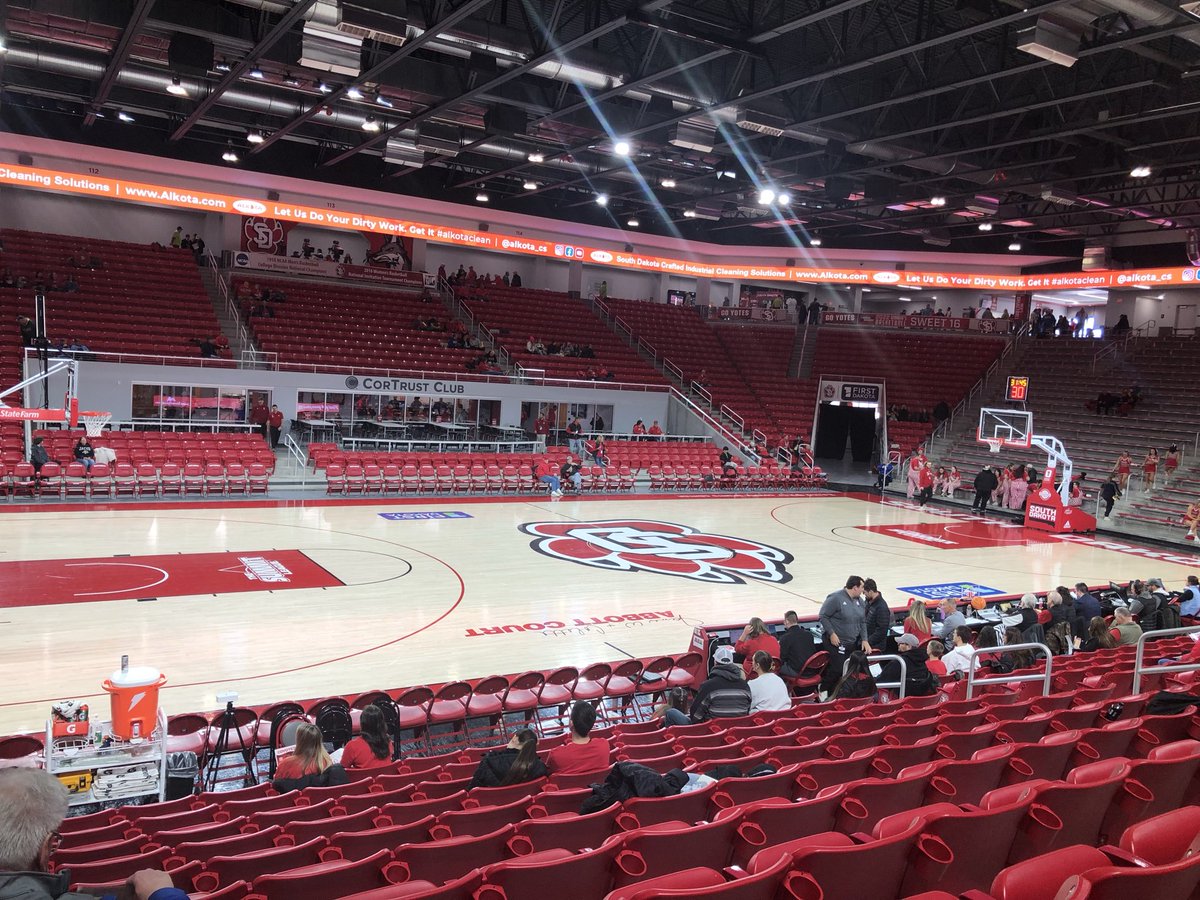 QuinnP4Three's tweet image. Had a great experience in Vermilion at South Dakota on Saturday. Thanks to the Staff for a great unofficial visit. Looking forward to learning more about the program and coming back soon. #unofficial