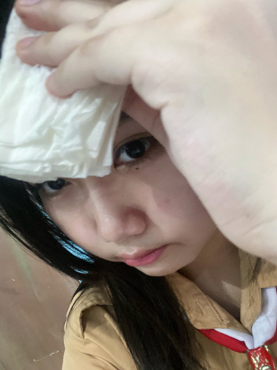 littlestarava's tweet photo. jakarta lagi panas ey https://t.co/q6mtTrHt3J