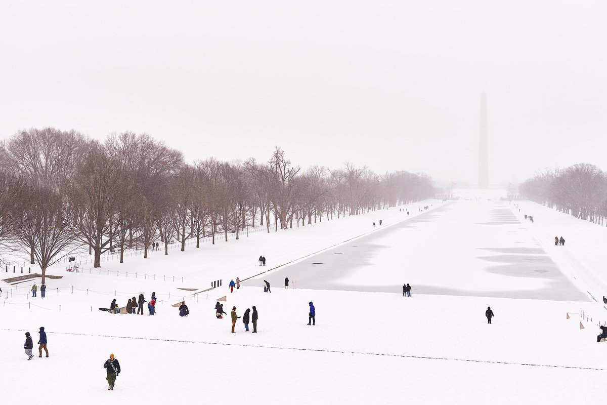 washingtondc's tweet image. Our weekend picks for Feb. 6-8 in #WashingtonDC! 🙌

🎤 Sam Barber: 'The American Route Tour' at @theanthemdc (2/6)
🎶 Heated Rivalry Dance Party at @930club (2/7)
🏈 Super Bowl Watch Party at @TheMuniDC (2/8)

And more! #Only1DC

🔗: bit.ly/34afrAj

📸: dherva / IG