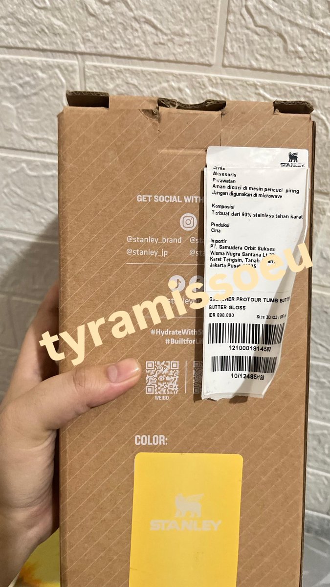 tyramissoeu's tweet photo. WTS STANLEY THE QUENCHER PROTOUR FLIP STRAW TUMBLER 30oz warna pomelo

IDR 580.000 nego
dom setiabudi jkt/ tangerang

pembelian des 2025, belum dipakai sama sekali, tanya condi bisa rep💛 https://t.co/44IWuQIDIY