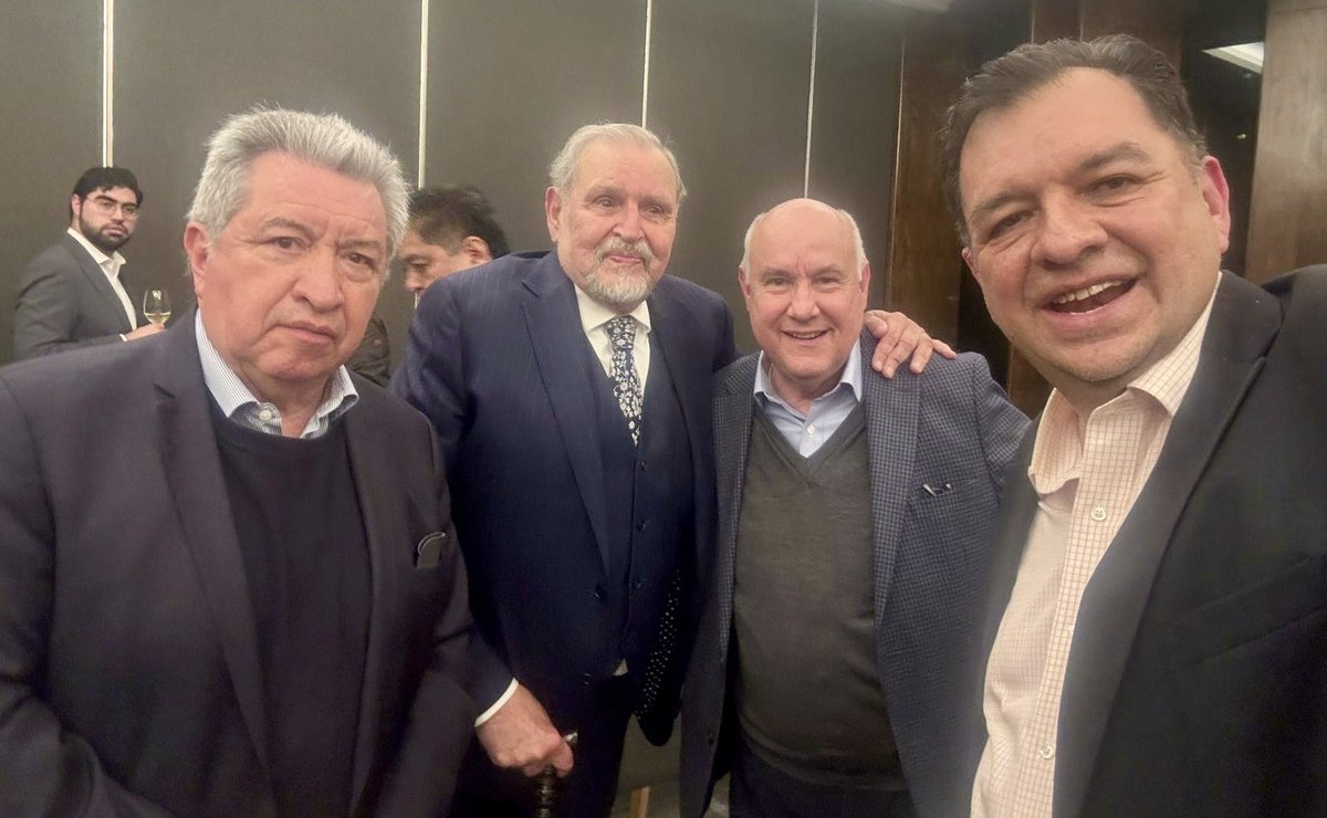 José Piña tweet media