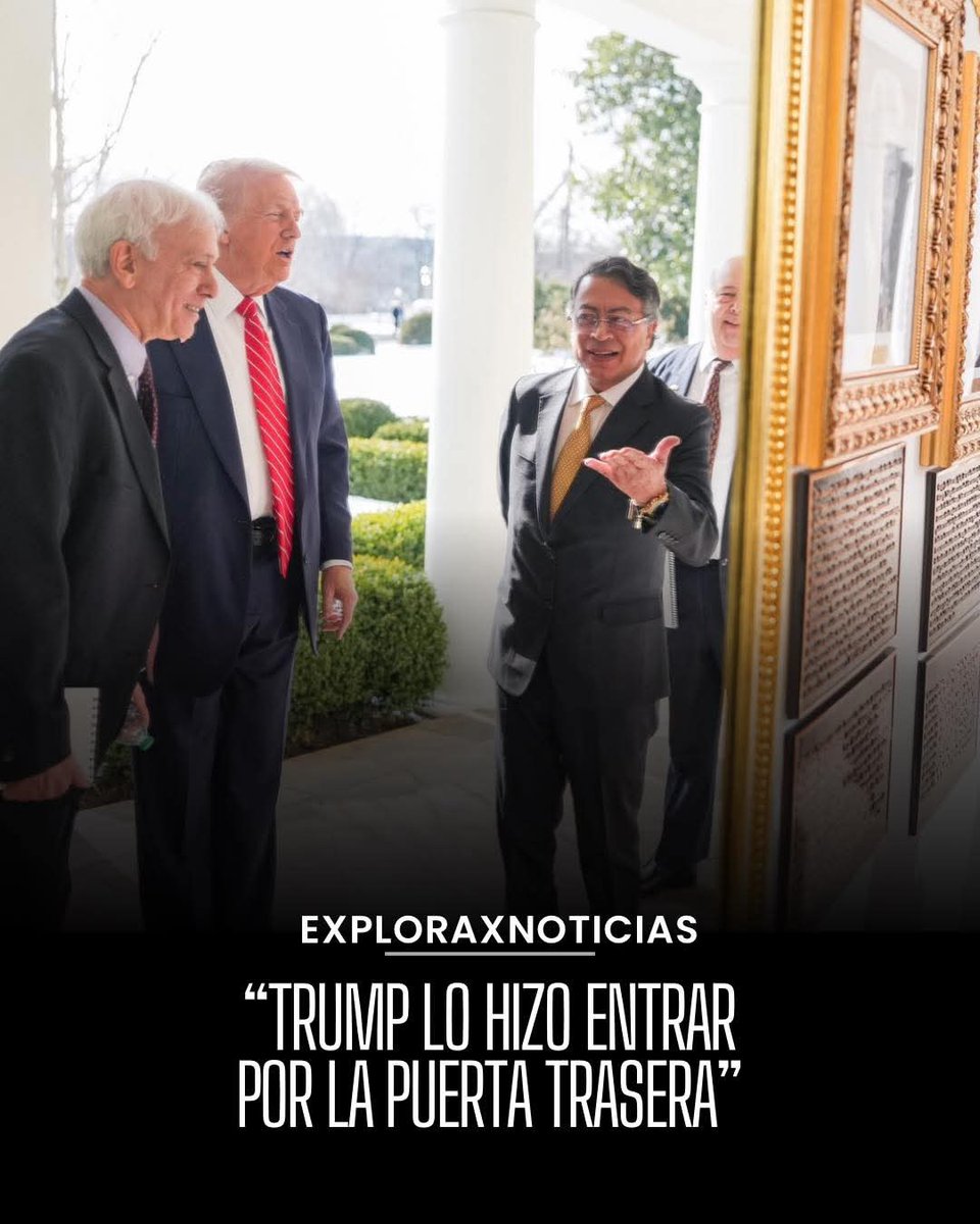 COMO SE MERECE UN TERRORISTA, NARCO CONSUMIDOR! 
Donald Trump dejó claro quién manda desde el primer minuto.
Gustavo Petro no entró por la puerta principal, no tuvo recibimiento oficial y no tuvo saludo en la entrada. ingresó por un acceso trasero usa el personal de la limpieza.