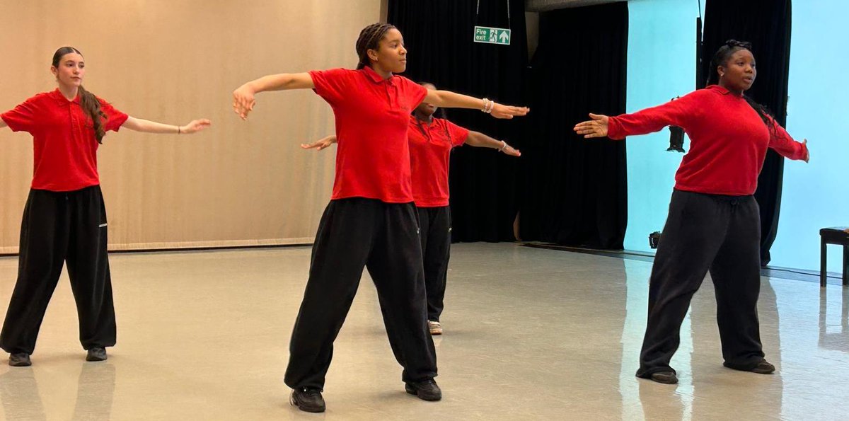 Kingsdale Foundation School tweet media