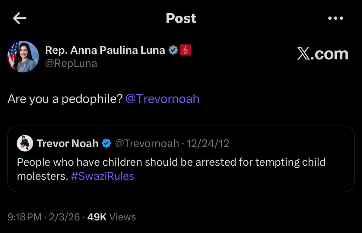 nonickinoclout's tweet image. The government is SWINGING for Nicki Minaj 🤣🔥