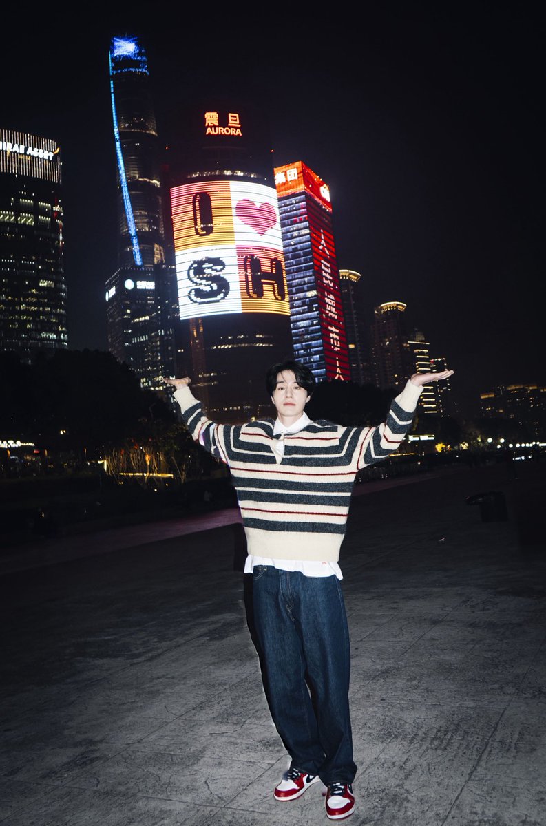 SJ_LDW0306's tweet photo. My boyfriend is spoiling me for my birthday! ❤️😘😍🫠
#LeeDongWook #이동욱 https://t.co/UO66h4j1EY