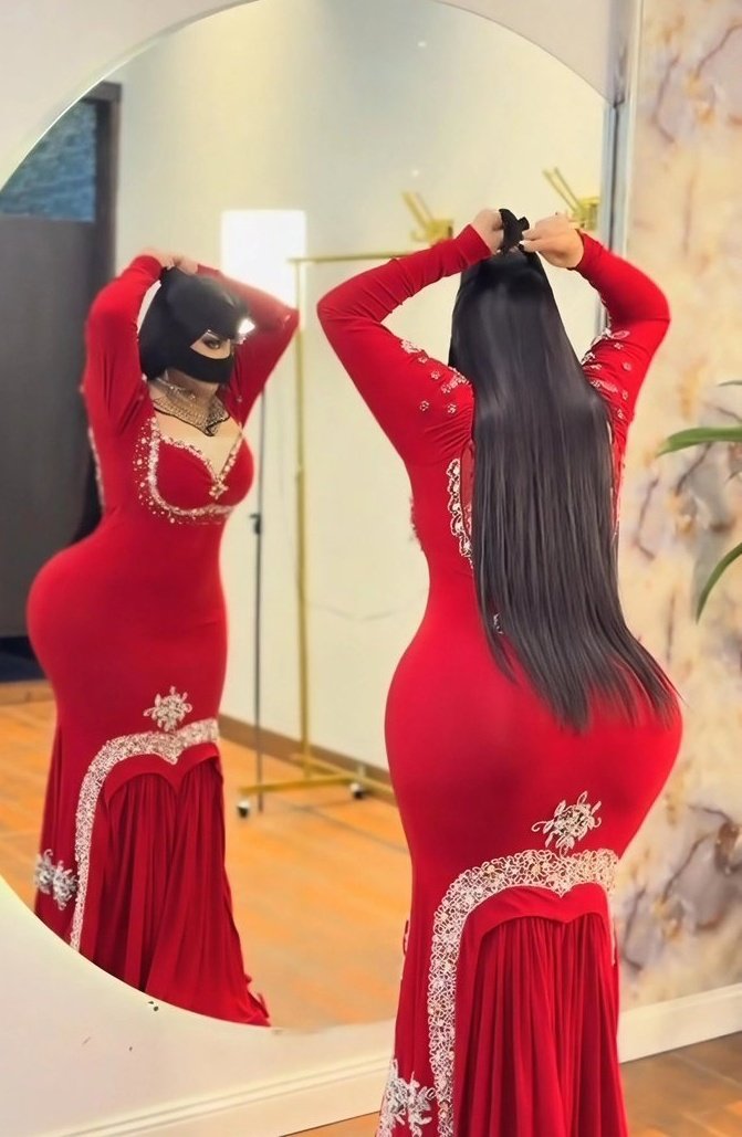 مطلقة بدوية 🍑👠 tweet media