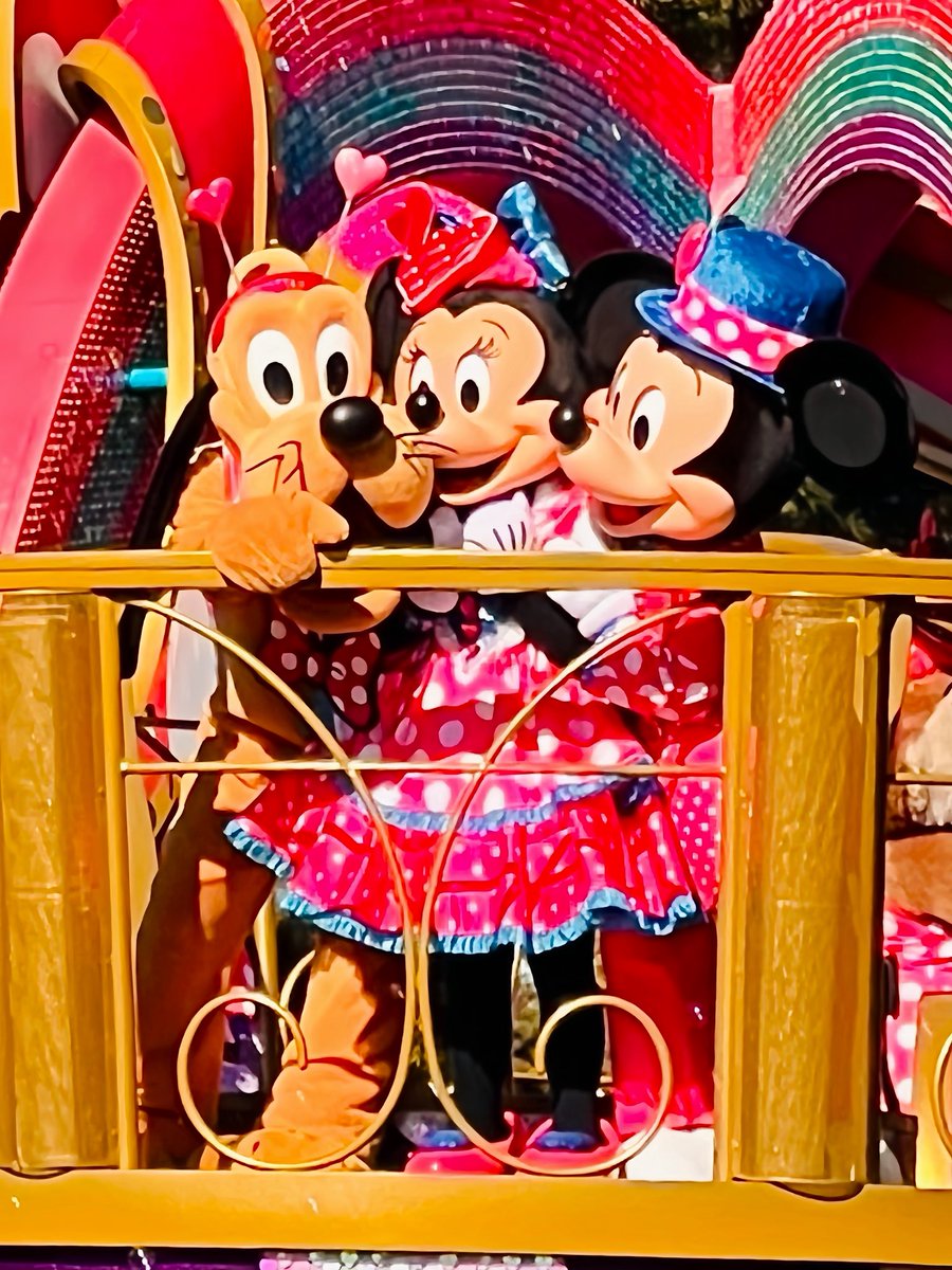 ねおあぽツアーお疲れ様会！ ご褒美ディズニーランドっ🏰✨️ ミニー
