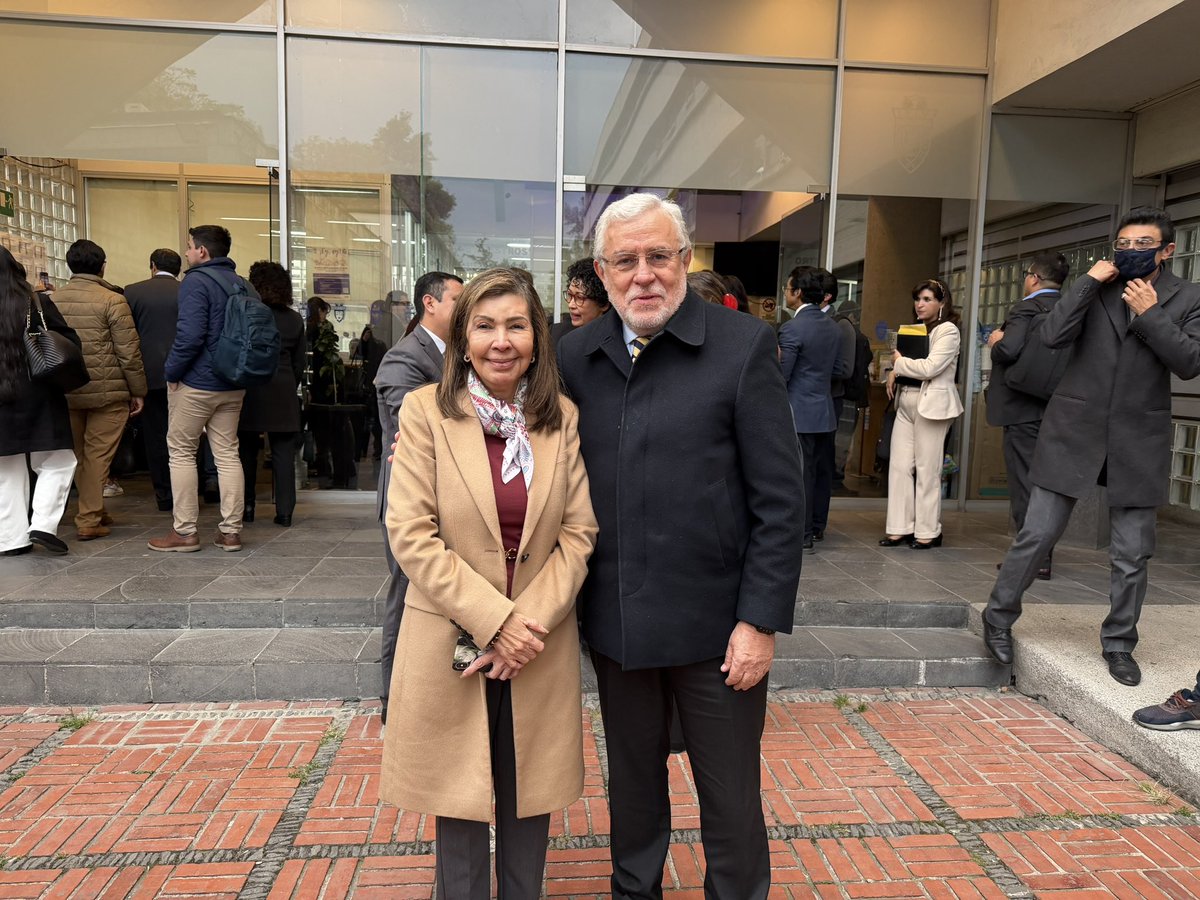 Facultad de Derecho tweet media