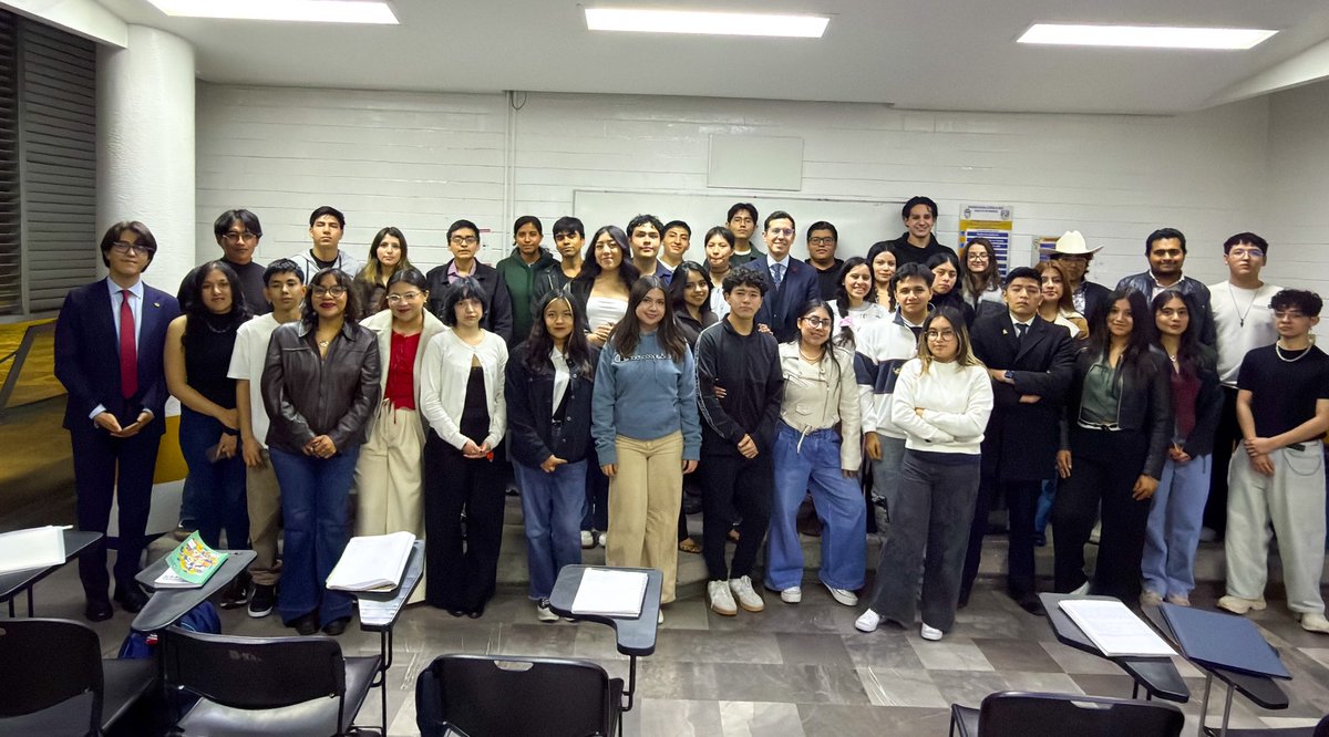 Facultad de Derecho tweet media