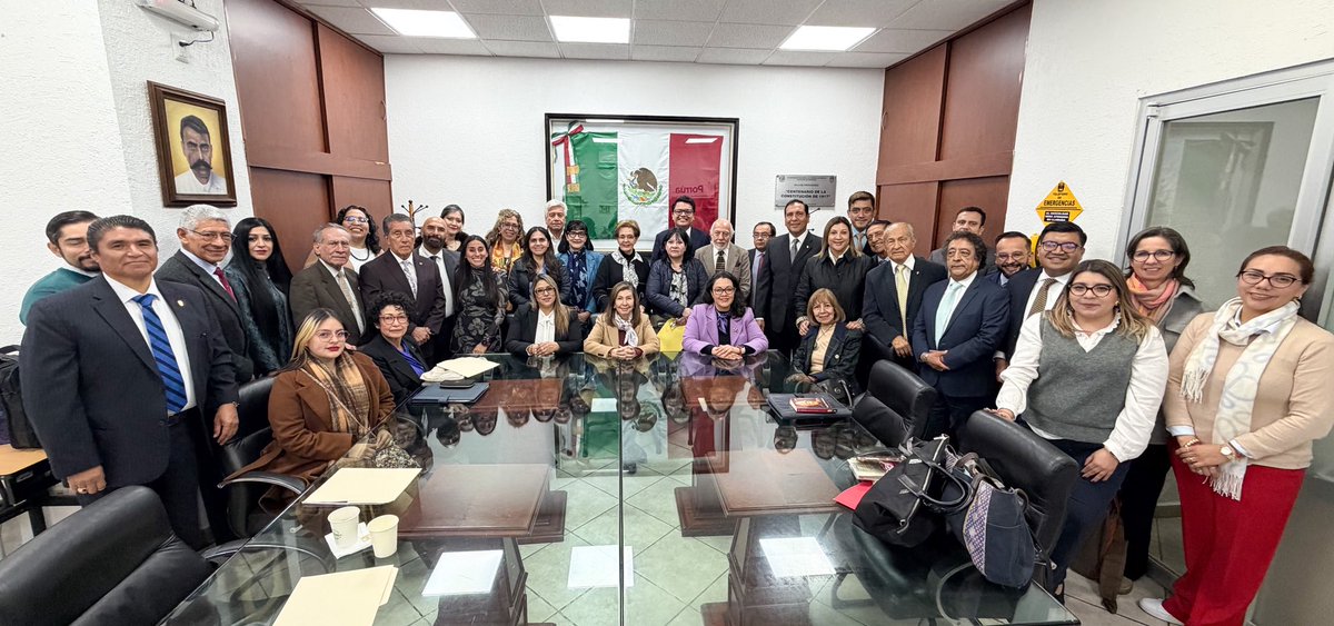 Facultad de Derecho tweet media