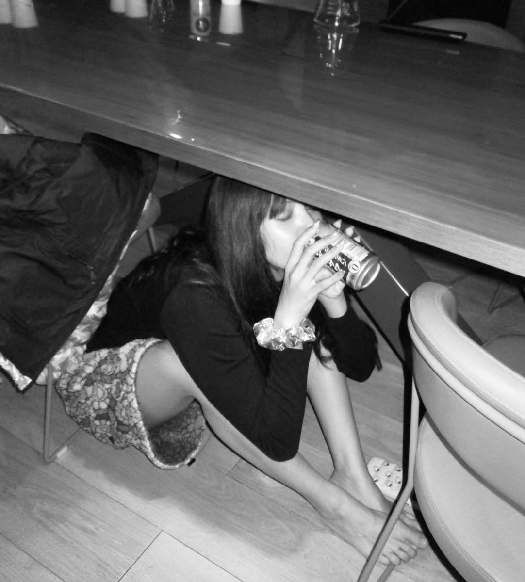 #LISA IG update: (2)

“Snowy but a cozy stay thanks to <a href="/Airbnb/">Airbnb</a>”

🔗 instagram.com/p/DUUolG_kWCj/…

<a href="/wearelloud/">LLOUD</a>