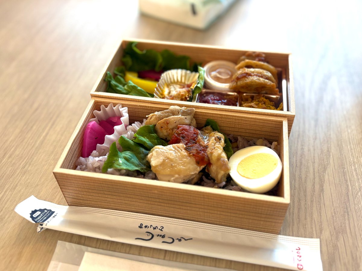 systemi_recruit's tweet photo. 【シャッフルランチ😊】#社内イベント紹介
当社では、中途社員の歓迎を兼ねて毎月ランチ交流会を行っています✨
2月トークテーマは「今季食べた中で一番美味しかった冬の味覚、おすすめ鍋レシピ🍲」
ほっこり冬トークを楽しみました☃️
社員は任意参加でき、会社で食事を準備しています🍱
#システムアイ https://t.co/3RNaXST2yZ