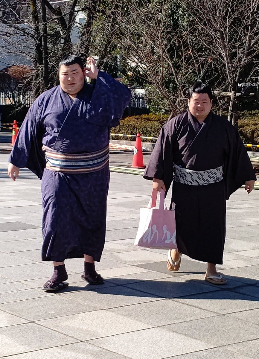 wDCvUfOwO767455's tweet photo. 健康診断
伊勢ヶ濱部屋
熱海富士関      蒼富士さん

#伊勢ヶ濱部屋 https://t.co/TV4pZR4Vmz