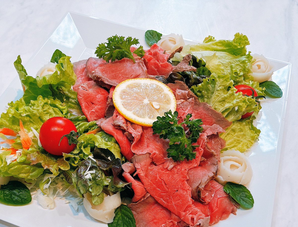 本日もお肉食堂にくきゅう 営業しております🐈🐾 水曜日 11:00〜15:00