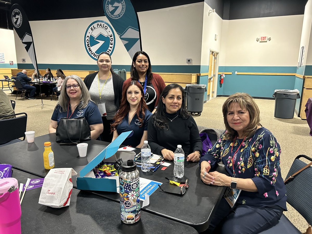 BAILONANGELICAM's tweet photo. Happy School Counseling Week to some of the best in the business! #BeAnElephant #HeartFirst https://t.co/0bl5Tlz948