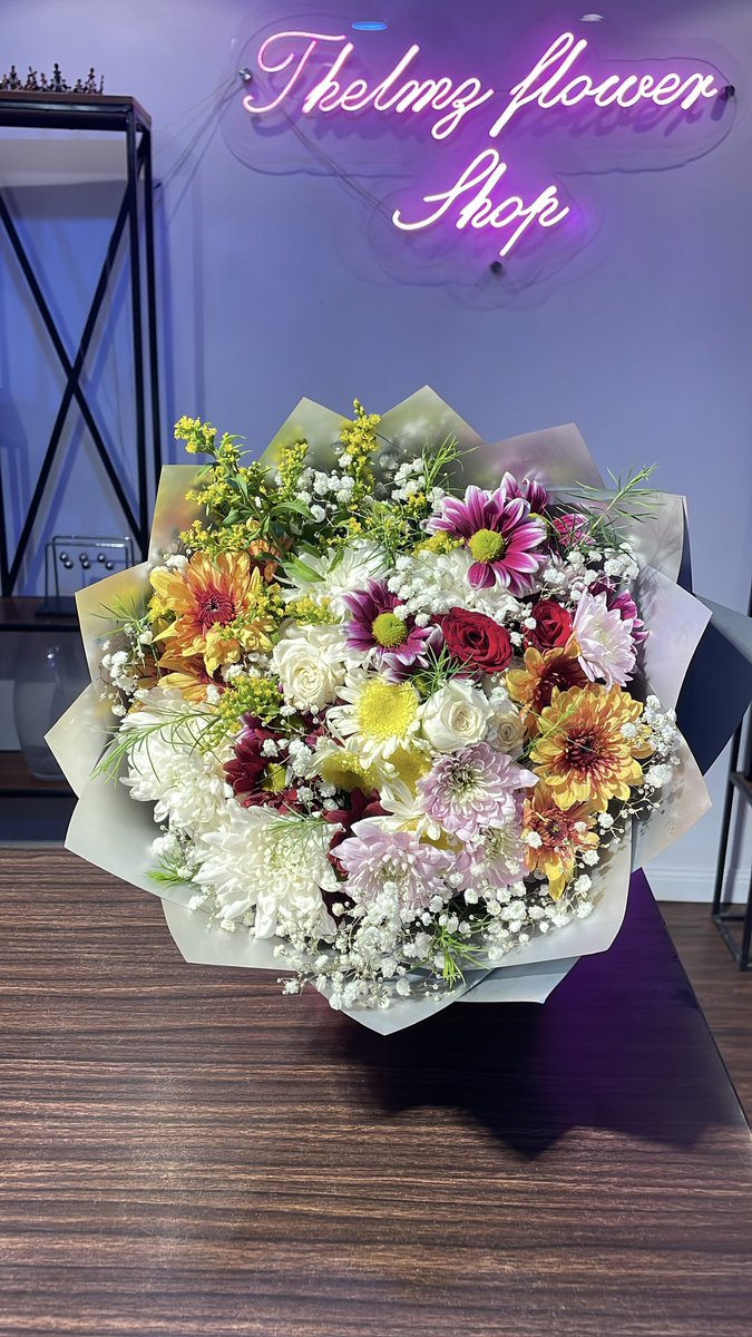 Thelmzflower's tweet photo. Pretty, intentional, and extra the kind of energy that matches my standards. As it should be, always because I’m choosing soft, thoughtful, and unforgettable every time. ✨💐😌

[https://t.co/ObSYJOGA3B]

#ValentineSeason #ThelmzFlowershop #LoveIsCalling #ValentineGifts https://t.co/Qb1IcIlObZ