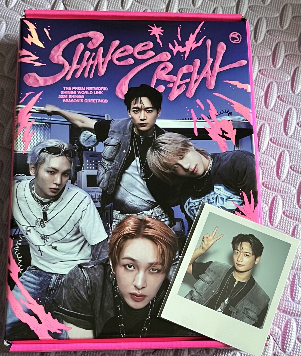 32160101's tweet photo. SHINee SEASON GREETING シーズングリーティング シーグリ 2026 交換

💎ポラロイド
【譲】ミノ　ミンホ
【求】オニュ　オンユ

硬質ケース+防水の上、郵送での交換希望希望です。
どうぞよろしくお願いいたします🙇🏻‍♀️✨ https://t.co/8pLrQNSAua