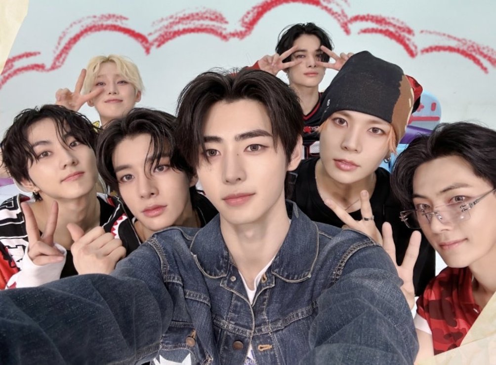 hourly_sh's tweet image. the saga continues ♡