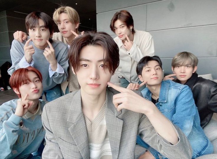 hourly_sh's tweet image. the saga continues ♡